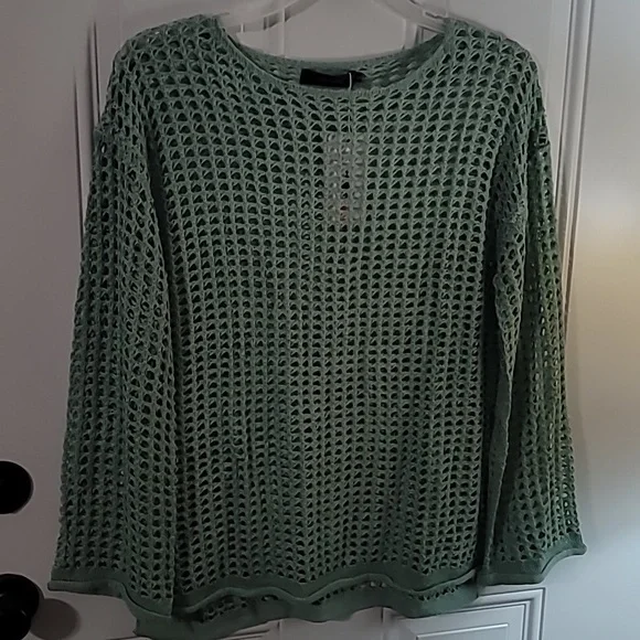 Light Sage Crochet Cover-Up - Picture 4 of 9